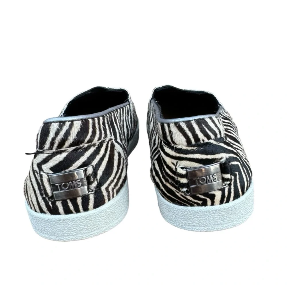 TOMS Avalon Zebra Print Genuine Calf Hair Slip On Women’s Sneakers Size 7